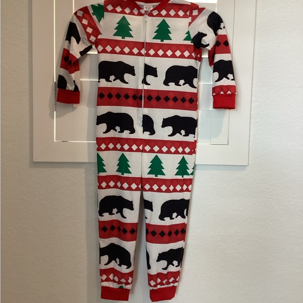 Toddler Christmas Onsie Pajamas, Size 3-4Y, like new condition.